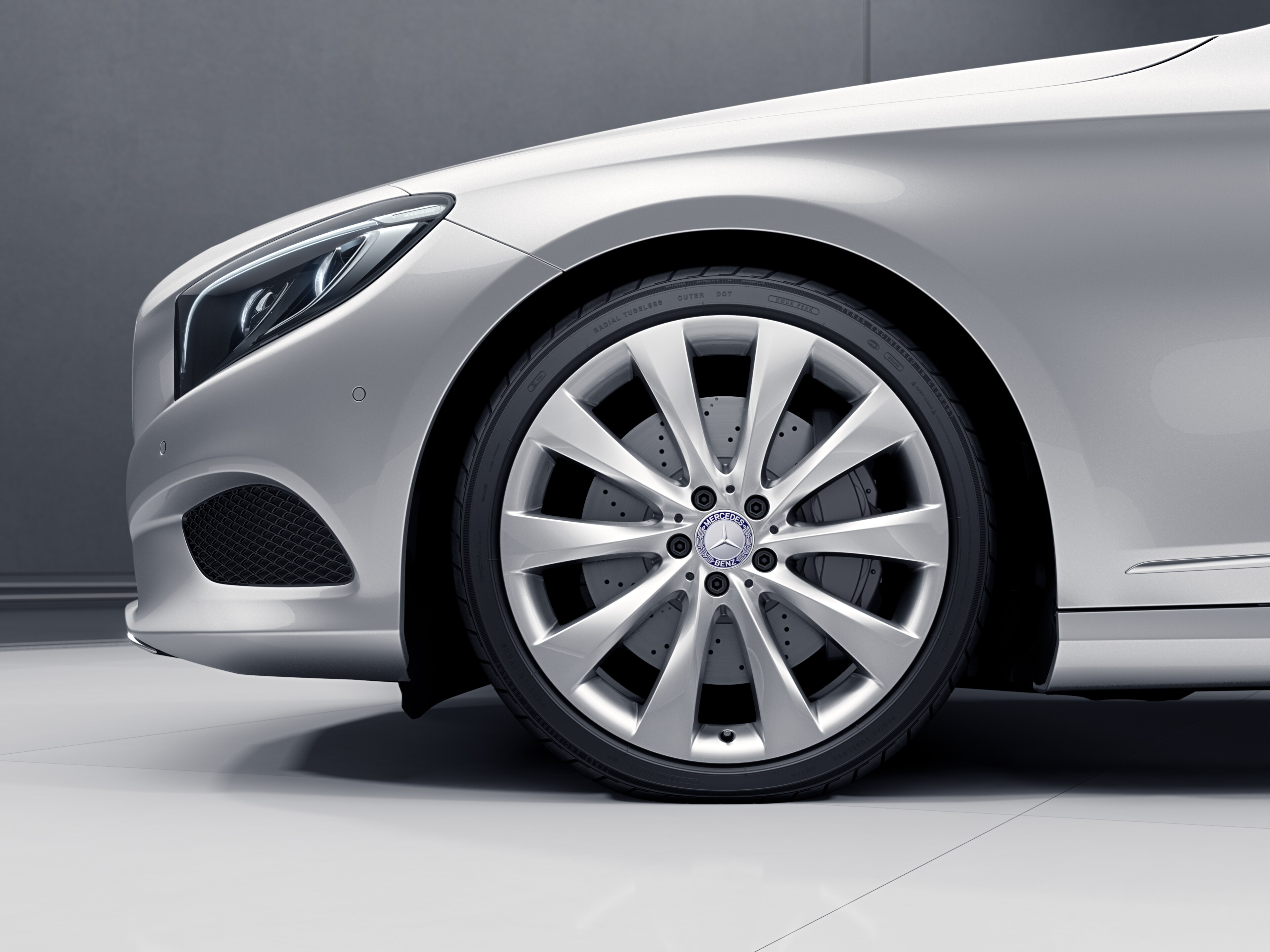 10-spoke wheel, 50.8 cm (20-inch) - 9,5 J x 20 ET 43,5, thulium silver